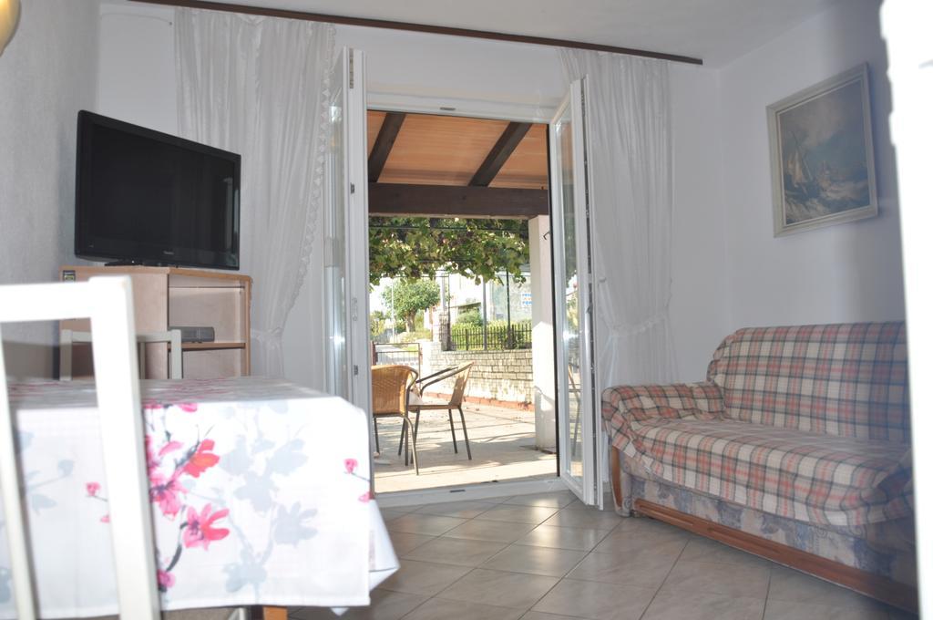 Franko Apartmani Zambratija  Exteriér fotografie